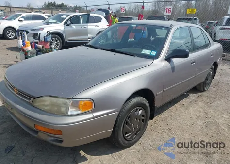 1995 Toyota Camry Dx из США, поврежденный, VIN 4T1SK11E8SU586716